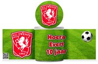 Printable print-bestand maak zelf je traktatie Pringles chips wikkel label FC Twente